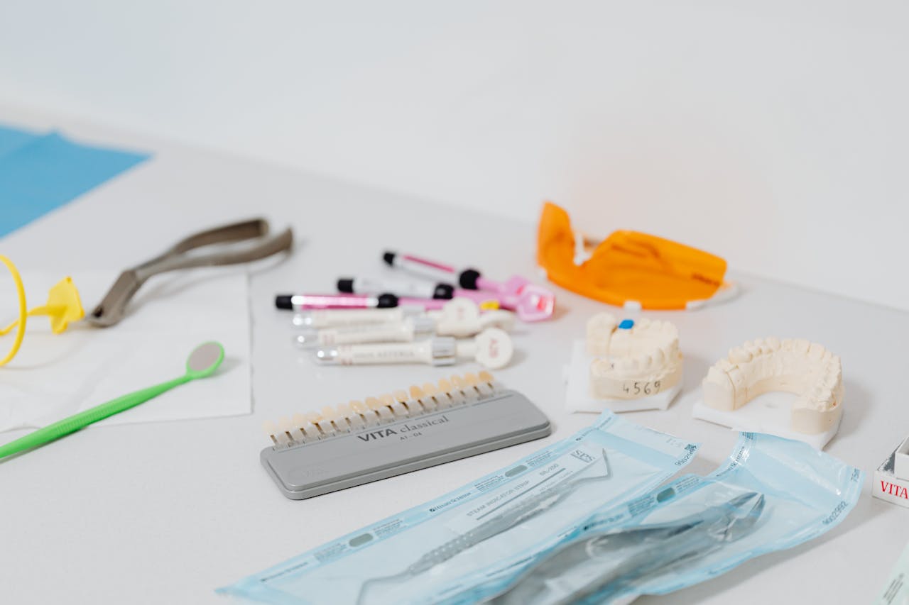 Materials Used in Modern Dentures