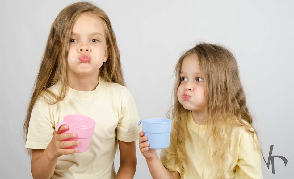 How to Choose a Mouthwash: Types and Features of Mouthwash