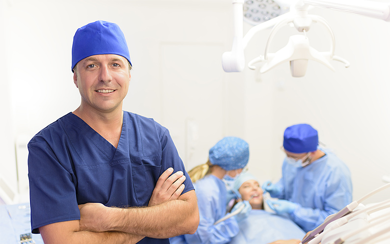 oral surgeon New York